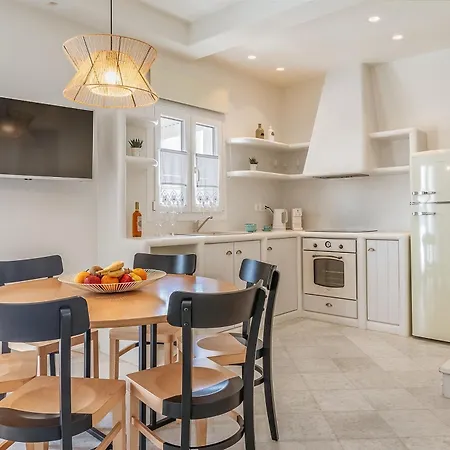 فيلة Aeolos Erato Agkidia